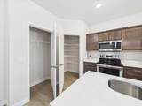 1501 Windsor Avenue - Photo 2