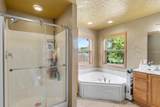 2306 Surrey Lane - Photo 23