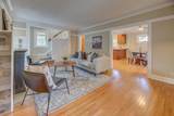 1419 St Lawrence Avenue - Photo 10