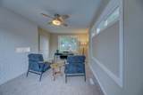 1419 St Lawrence Avenue - Photo 14