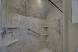 1419 St Lawrence Avenue - Photo 23