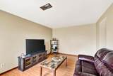213 East Bluff - Photo 10