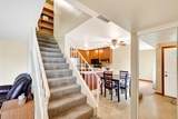 213 East Bluff - Photo 13