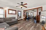 1416 St Lawrence Avenue - Photo 2