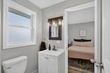 2111 Kenwood Avenue - Photo 16