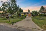 4210 Sunnyside Crescent - Photo 41