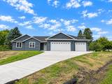 312 Village Lane - Photo 38
