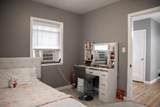 1509 St Lawrence Avenue - Photo 23