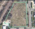 200 Center Avenue - Photo 2