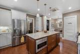 611 Walnut Street - Photo 17