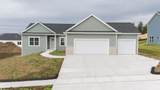102 Chestnut Court - Photo 1
