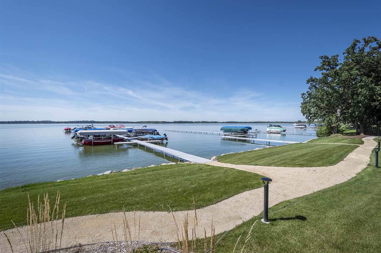 5604 Lake Edge Rd - Photo 1