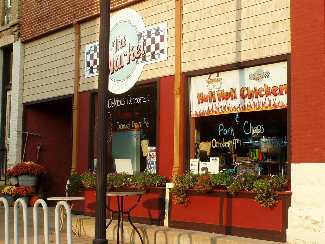 200 Center St - Photo 1