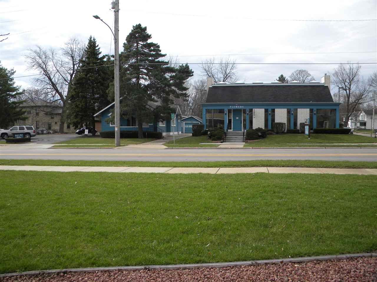 1021 Mineral Point Ave - Photo 1