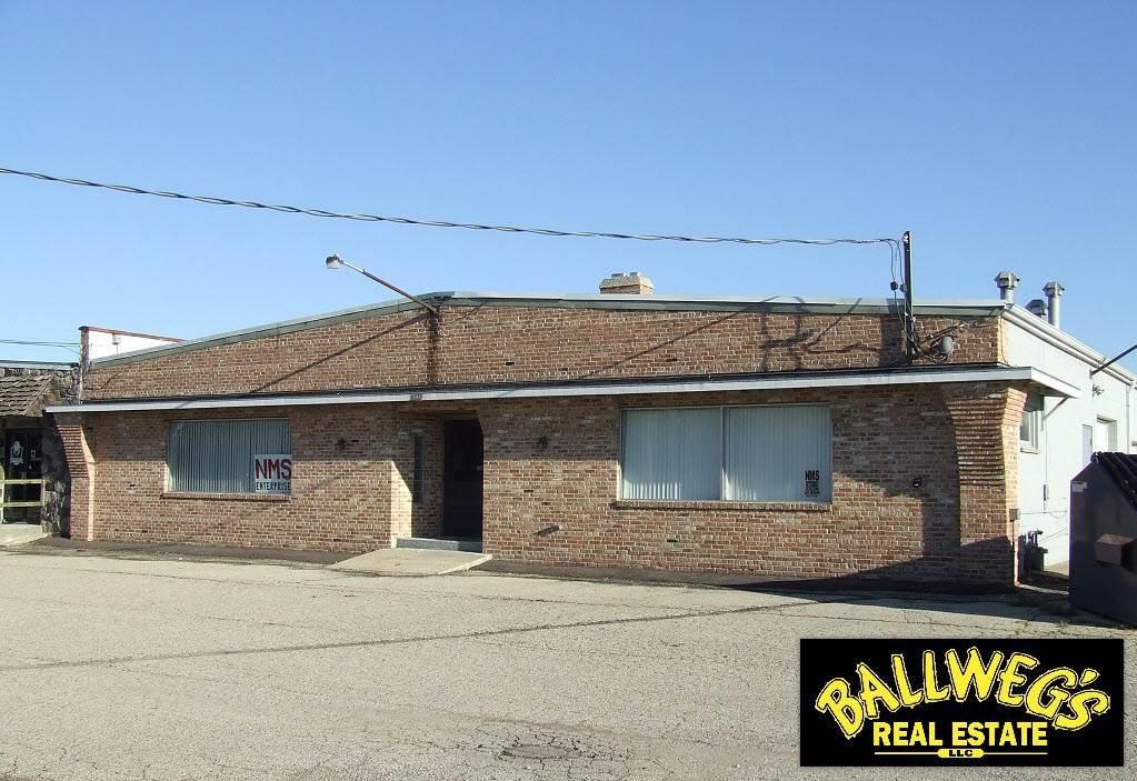 1233 Madison St - Photo 1
