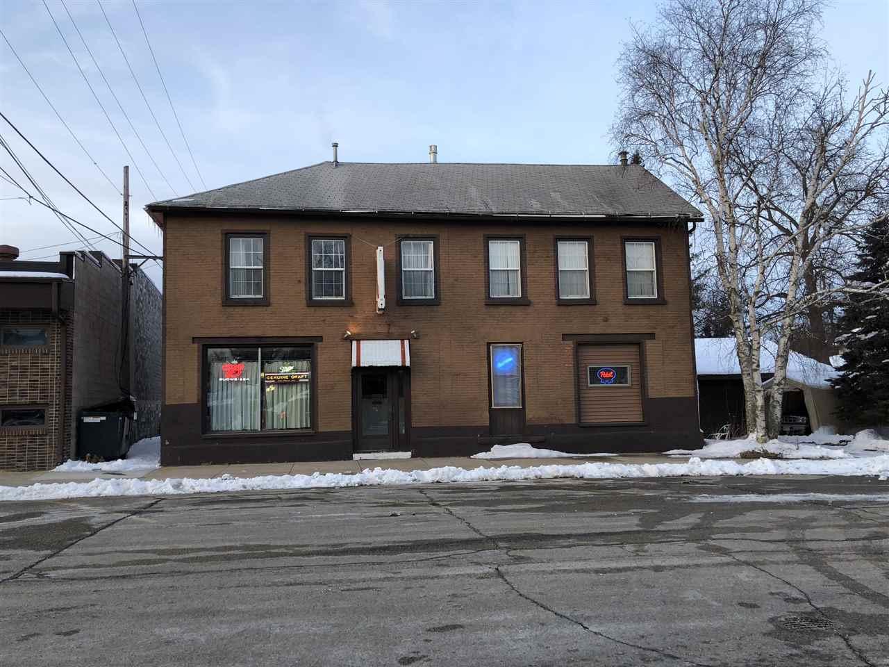 38 Crescent St - Photo 1