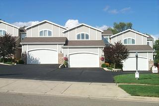 422 Nightingale Ln - Photo 1