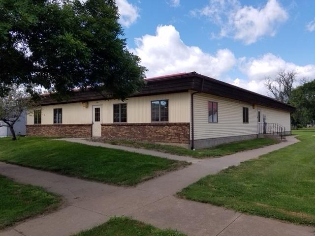 210 School St - Photo 1