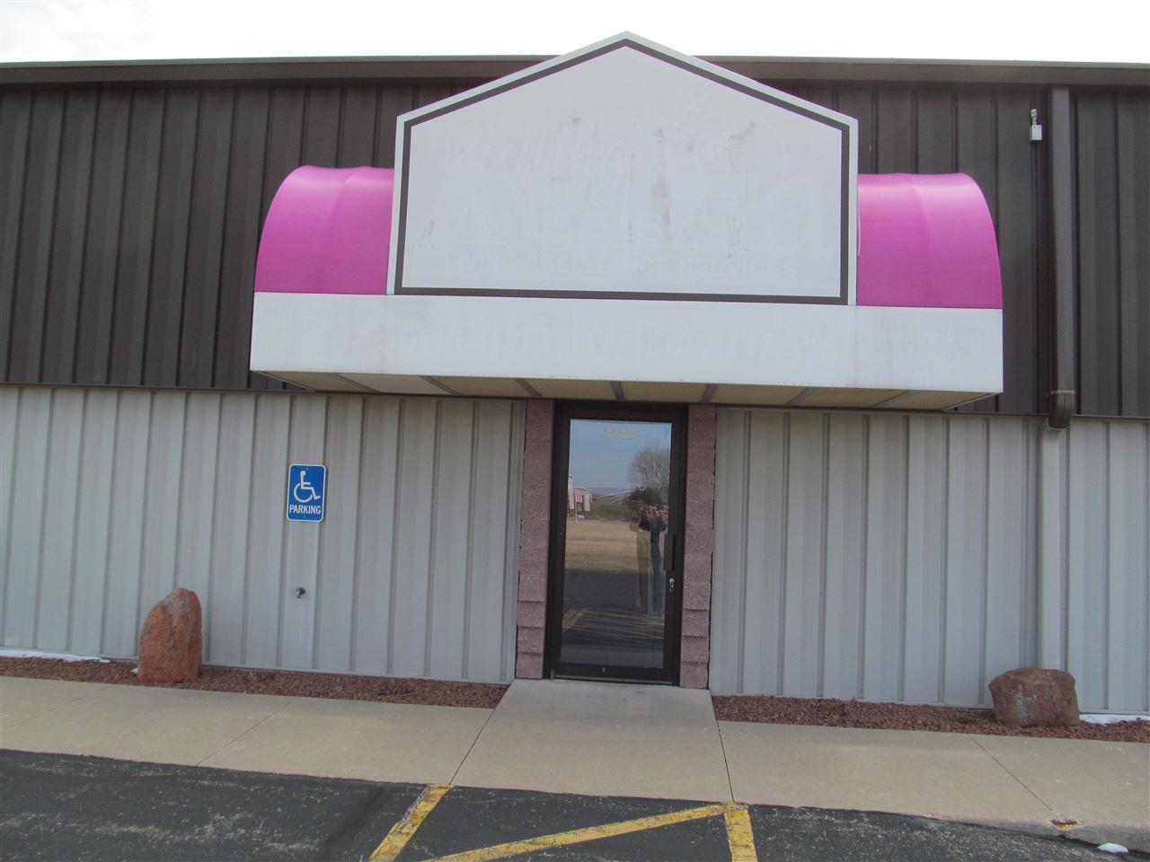 310 Seippel Blvd - Photo 1