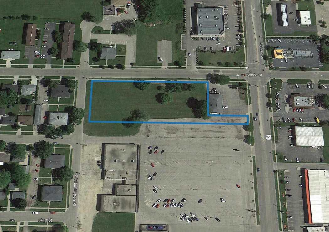 1814 Center Ave - Photo 1