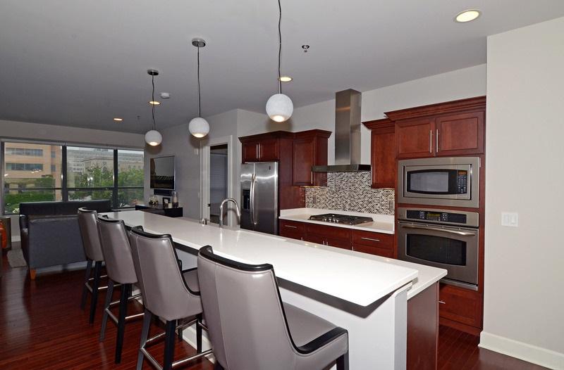 137 Wilson St - Photo 1