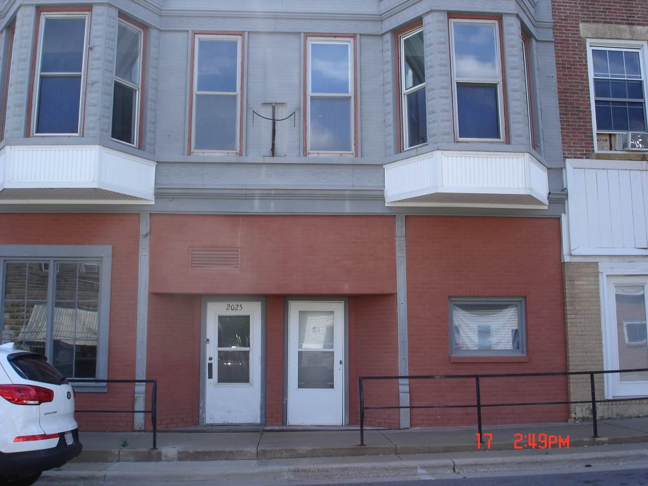 2015 Main St - Photo 1