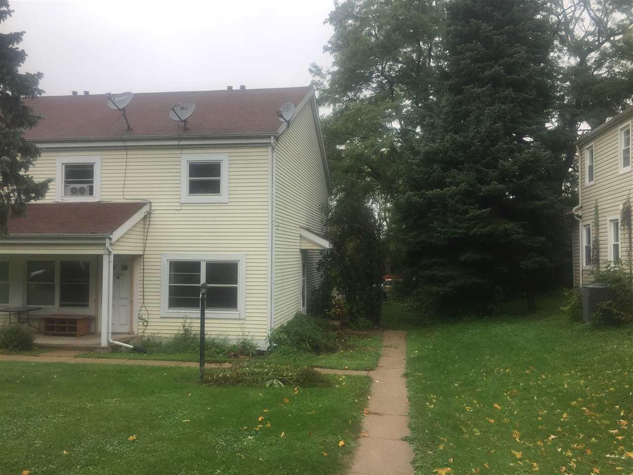 1020 Ridgewood Way - Photo 1