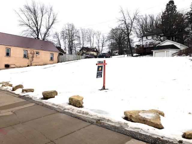 125 Main St - Photo 1