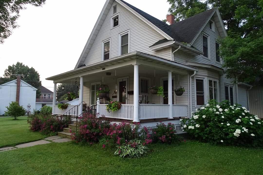 314 Jackson St - Photo 1