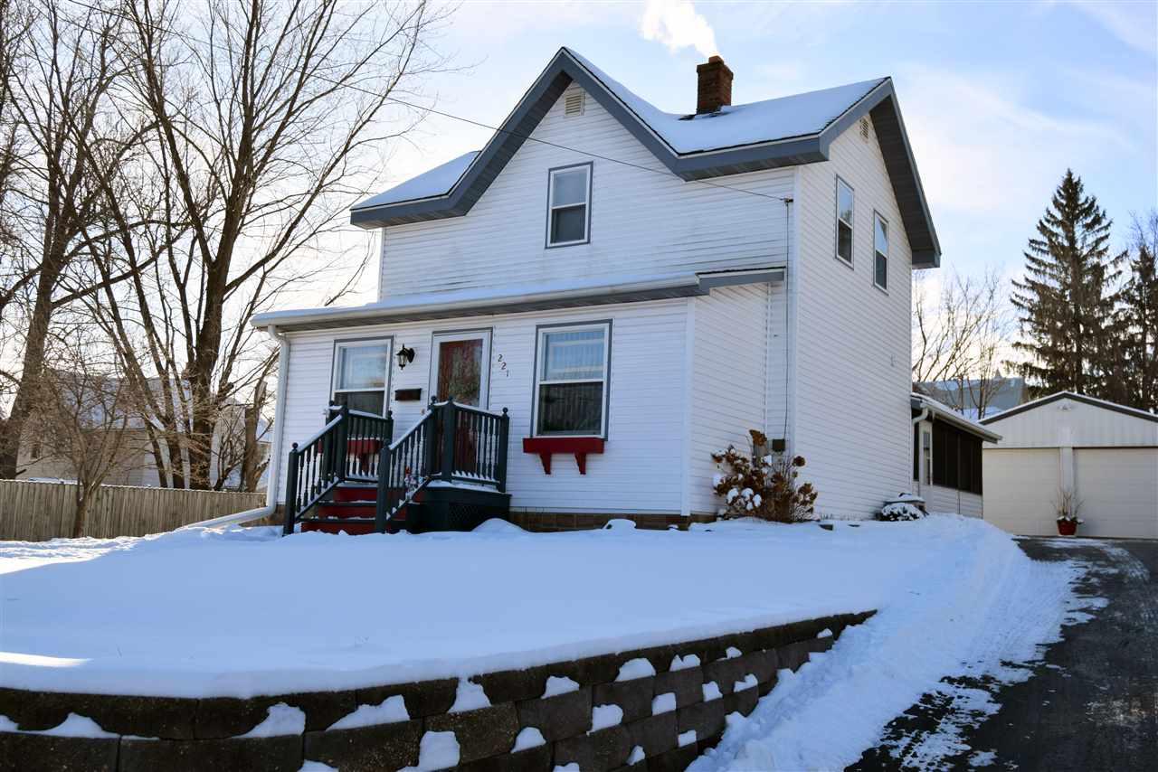 221 2nd St - Photo 1
