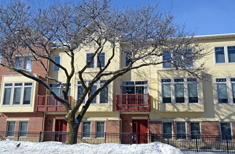 604 Midvale Blvd - Photo 1