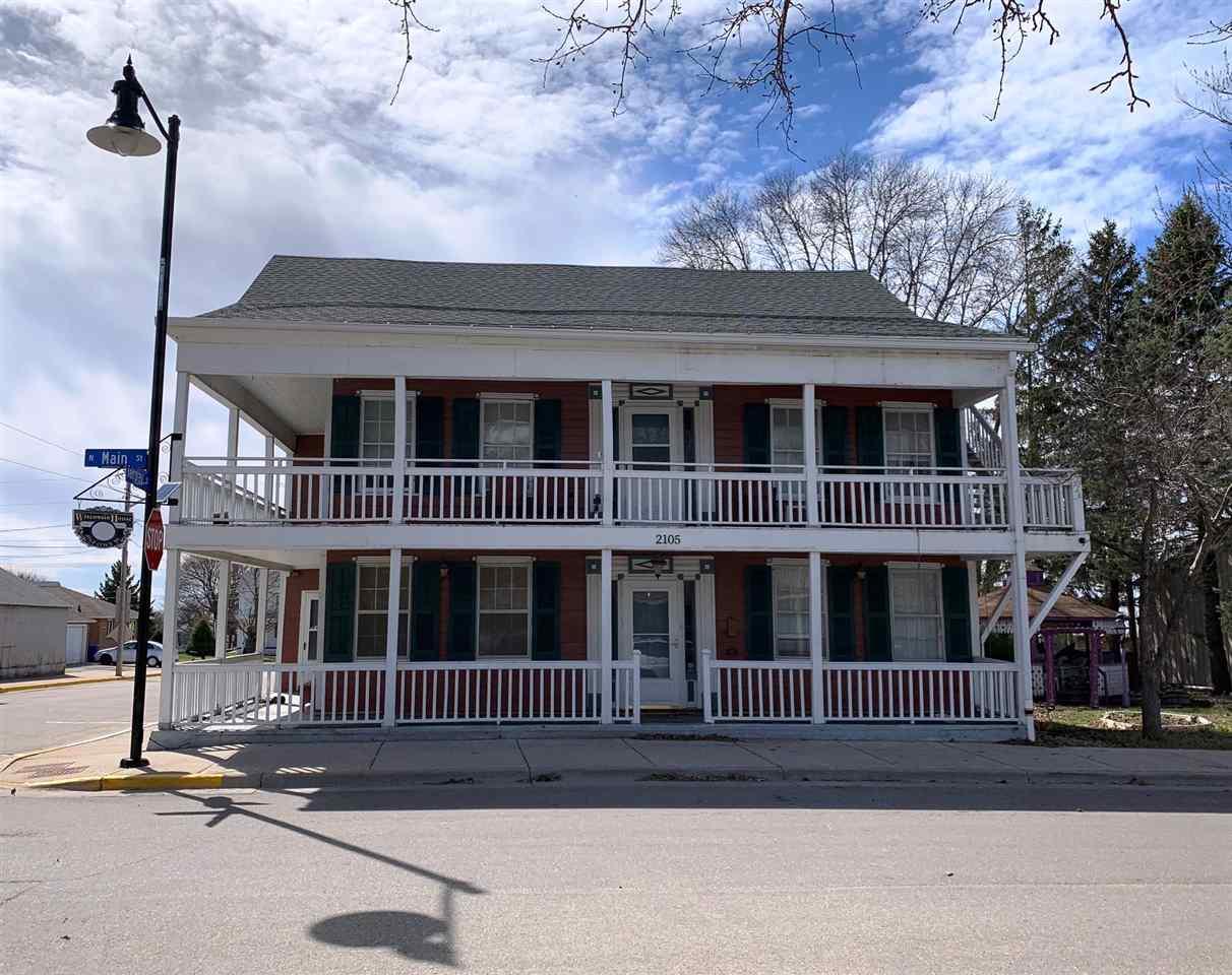 2105 Main St - Photo 1