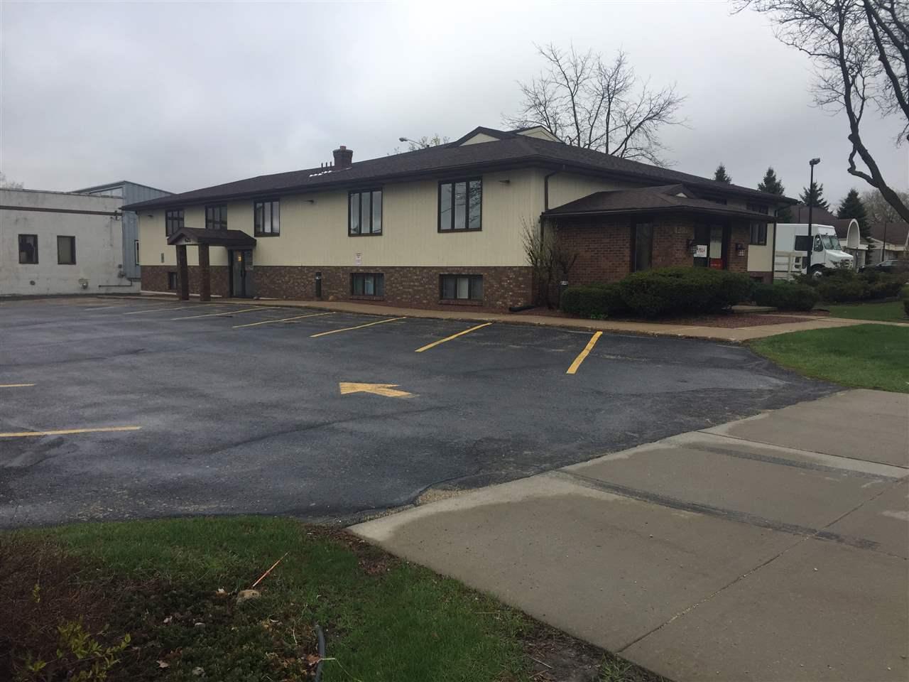 425 Main St - Photo 1