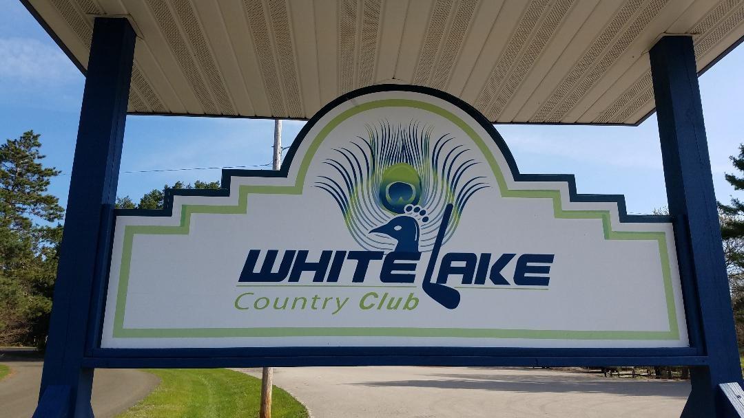W1680 Country Club Dr - Photo 1