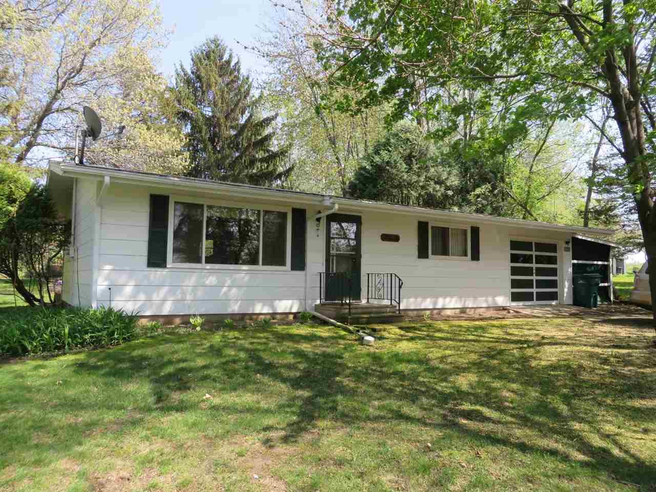 W2773 Circle Dr - Photo 1