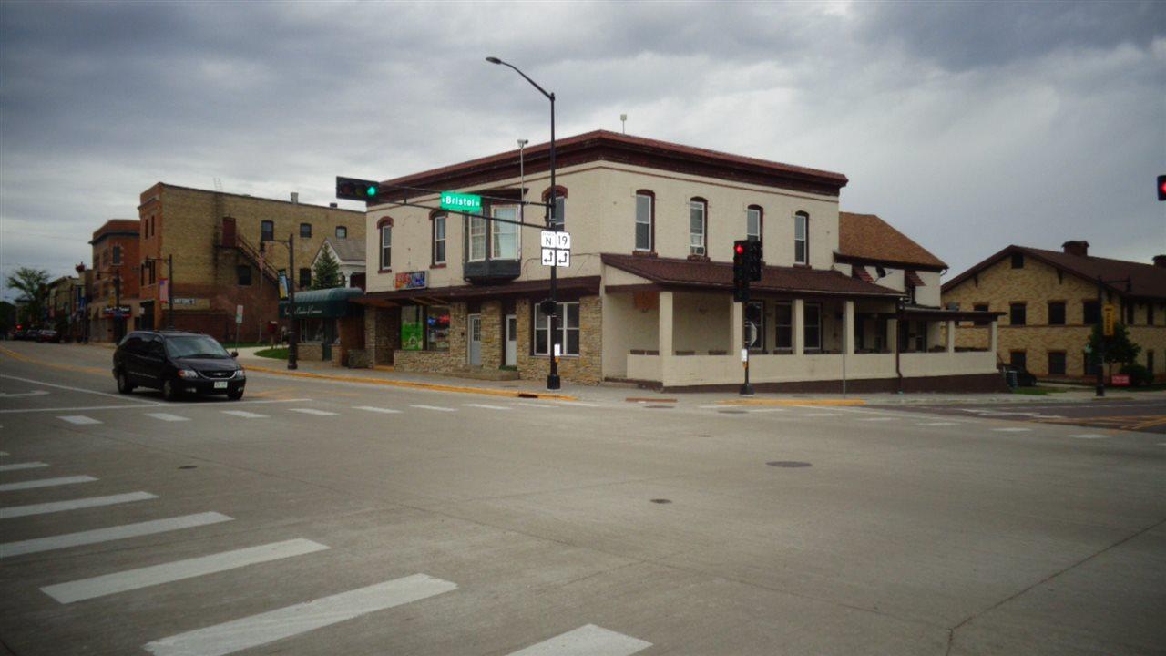 101 Main St - Photo 1