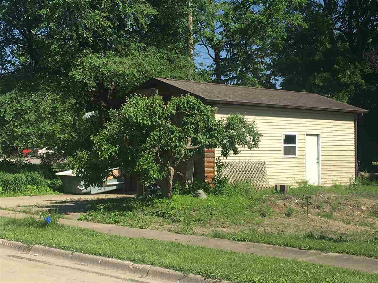 103 Bowman St - Photo 1