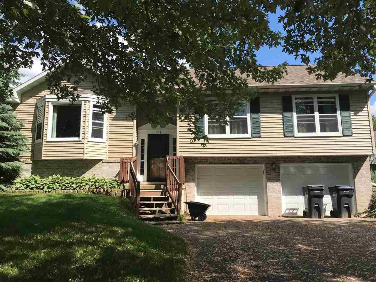 209 Sleepy Hollow Rd - Photo 1