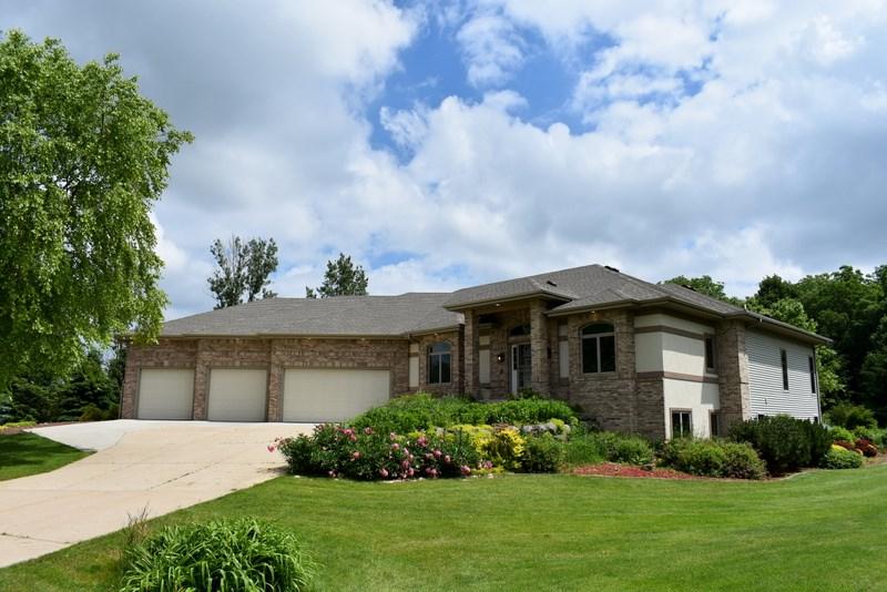 7880 Serene Ct - Photo 1
