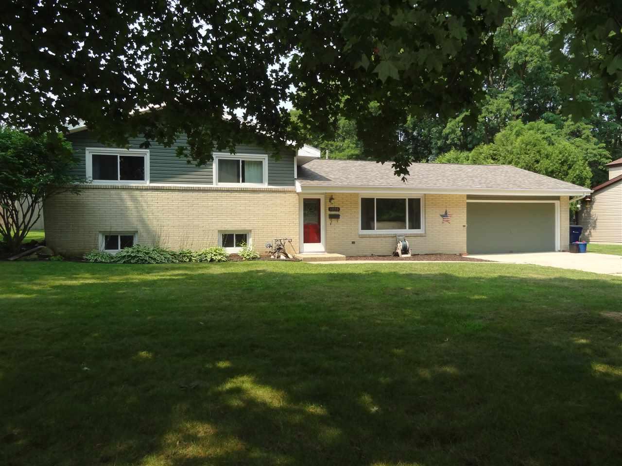 1029 Osborne Ave - Photo 1
