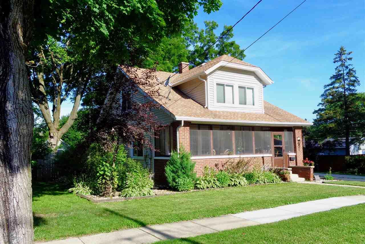 712 Doty St - Photo 1