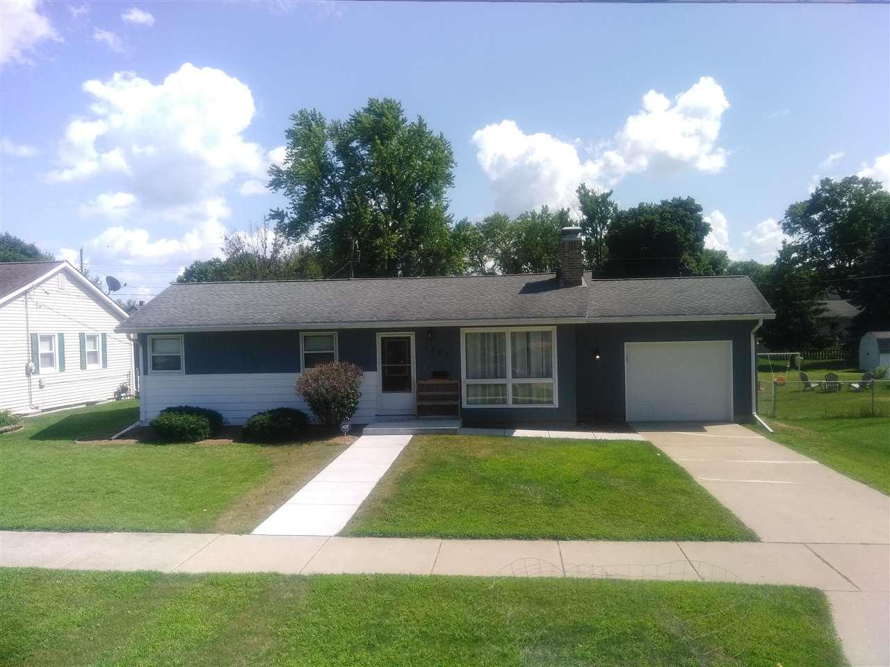 1327 Hamilton Ave - Photo 1