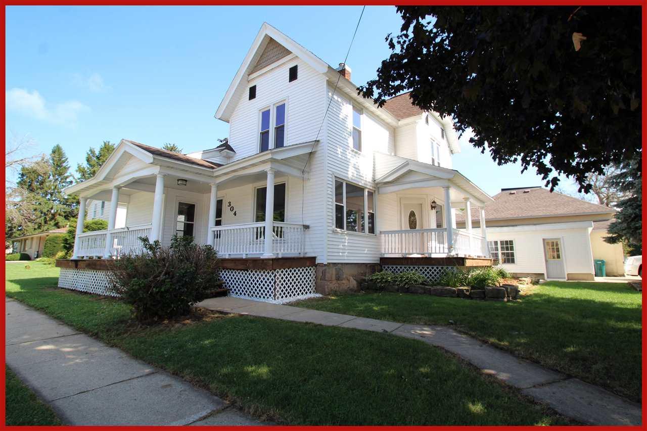 304 Main St - Photo 1