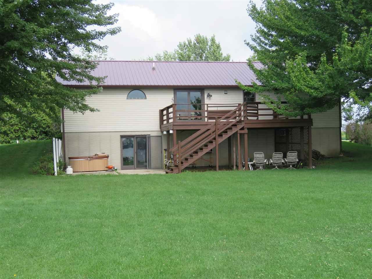 N7476 Edgewater Dr - Photo 1
