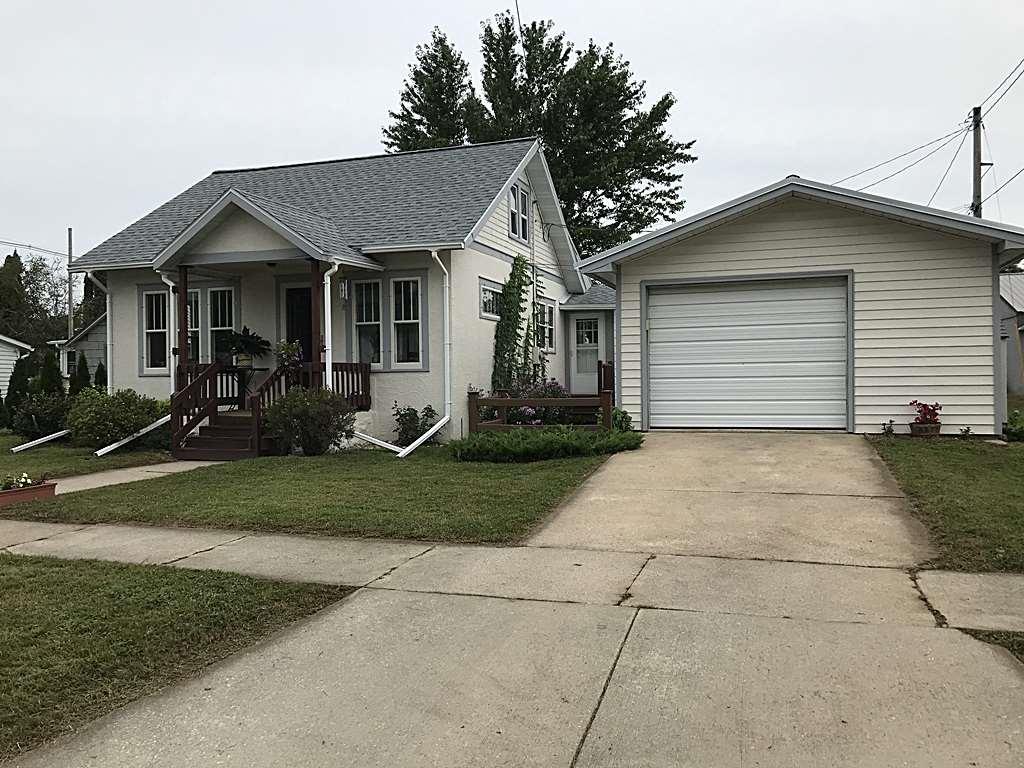 464 5th St - Photo 1