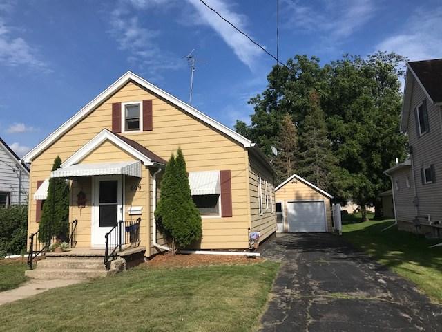 609 Declark St - Photo 1