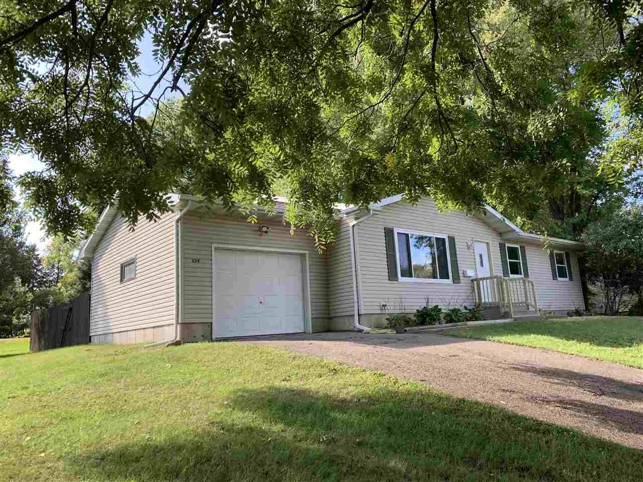 224 Case St - Photo 1