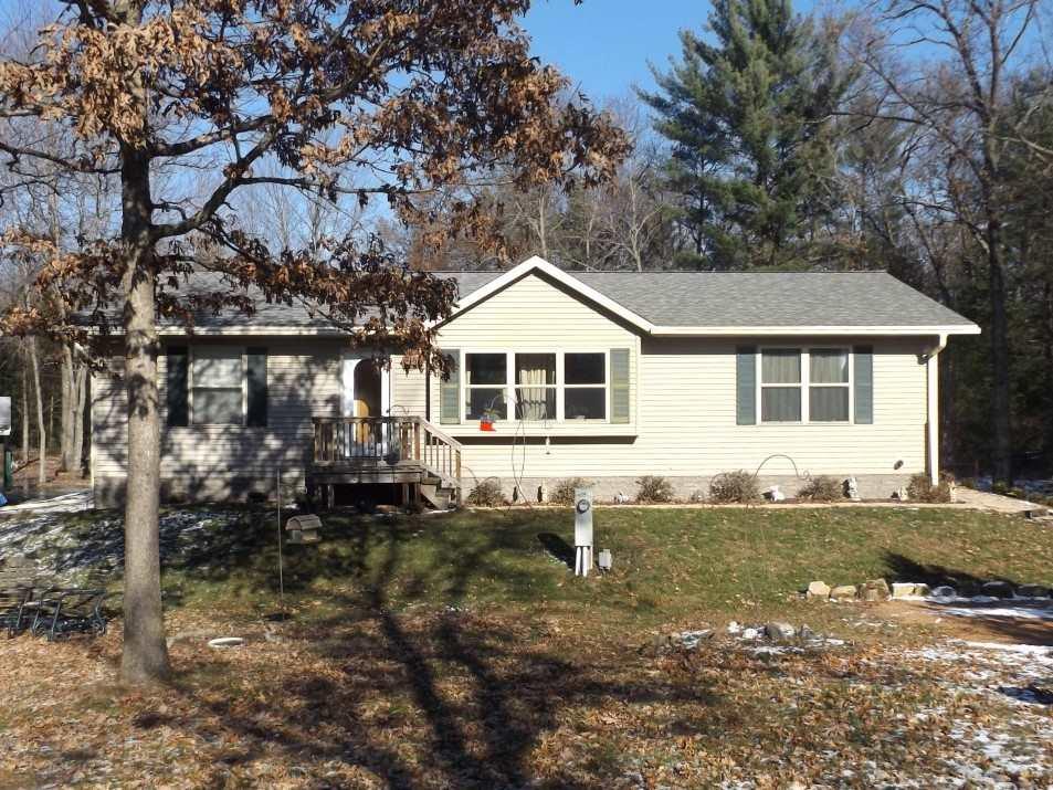 902 Dyke Ave - Photo 1