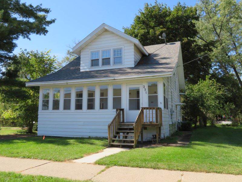 231 Webb Ave - Photo 1