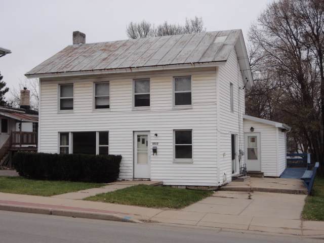 135 Water St - Photo 1